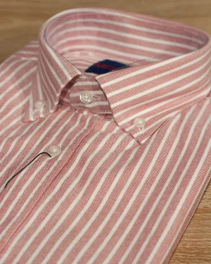 CAMISA OXFORD FONDO BURDEOS Y RAYAS BLANCAS