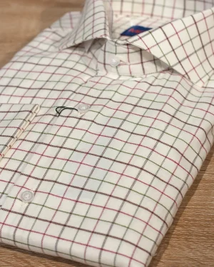 CAMISA VIYELA A CUADROS CON CUELLO CUTAWAY