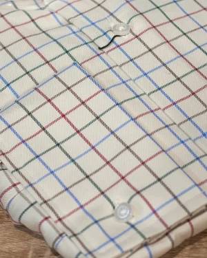 CAMISA VIYELA A CUADROS CON CUELLO CUTAWAY