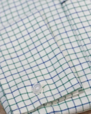 CAMISA VIYELA A CUADROS CON CUELLO CUTAWAY