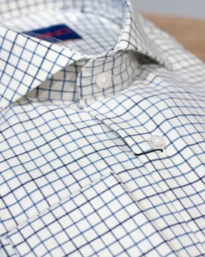 CAMISA VIYELA A CUADROS CON CUELLO CUTAWAY